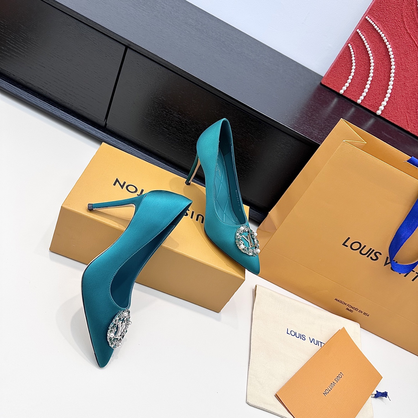 Women's high heels